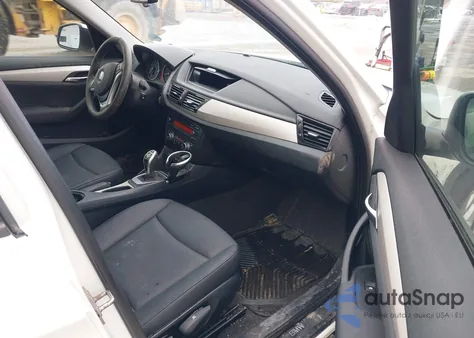 2014 BMW X1 xDrive28I из США, поврежденный, VIN WBAVL1C52EVY19268